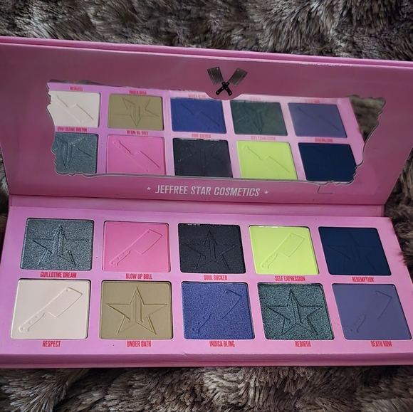 Beauty Killer 2 Eyeshadow Palette - Picture 3 of 3